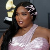 Vestidos, brilho, decotes e mais: os looks das famosas no Grammy 2021