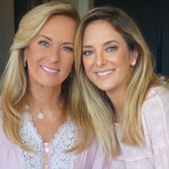 Idade da mãe de Ticiane Pinheiro, Helô Pinheiro surpreendeu web: 'Entrou na Fonte da Juventude, meu Deus!'