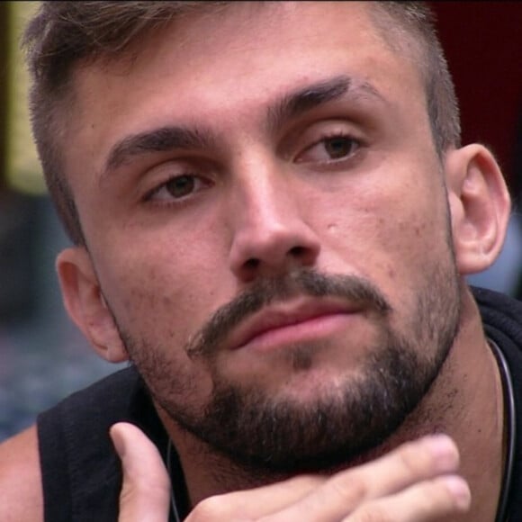 'BBB 21': Carla Diaz pede veto a Fiuk, mas cantor deixa Arthur fora de Prova do Líder