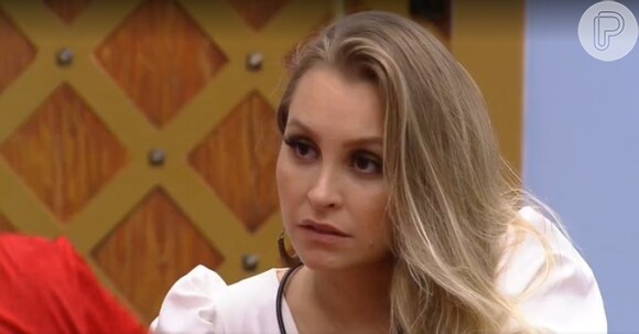 Xuxa opina sobre 'BBB 21' e lamenta postura de Carla Diaz: 'Se rastejando'