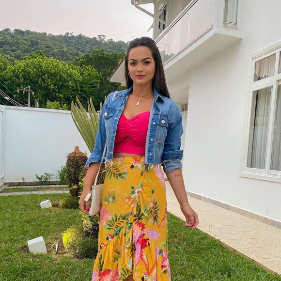 Suzanna Freitas aponta semelhança com Kelly Key e nega plástica nos glúteos: 'Perigoso'