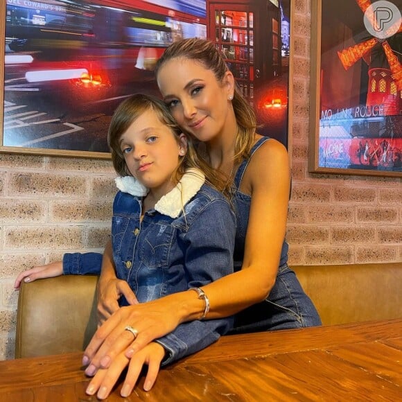 Ticiane Pinheiro e a filha, Rafaella Justus, usaram looks jeans