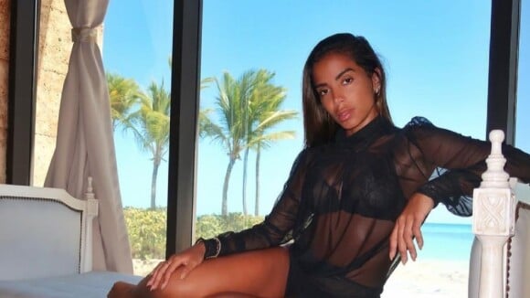 Casa em Miami? Fãs apontam que Anitta comprou mansão de R$ 8 milhões nos EUA