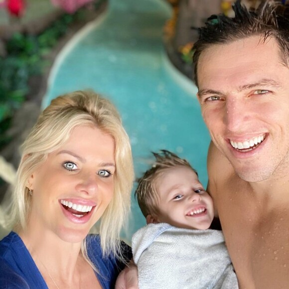 Enrico é fruto de uma fertilização in vitro feita por Karina Bacchi