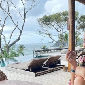 Paolla Oliveira passou a usar anel igual ao de Douglas Maluf