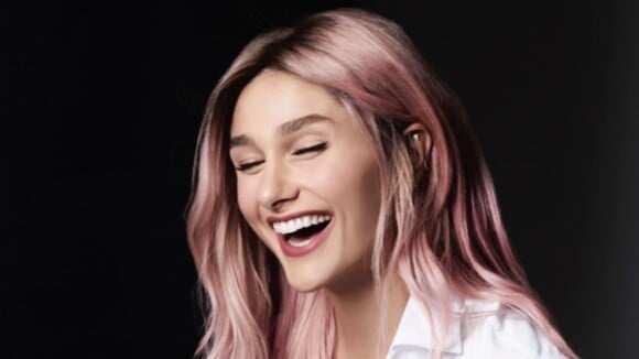 Sasha Meneghel renova visual e aparece com cabelo rosa em foto: 'Repaginada'