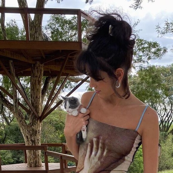 Bruna Marquezine encantou famosos com sua nova pet