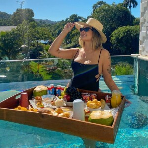 Suzanna Freitas está curtindo o fim de semana em Paraty