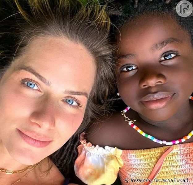 Beleza Da Filha De Giovanna Ewbank E Bruno Gagliasso Rouba A Cena Modelo Purepeople