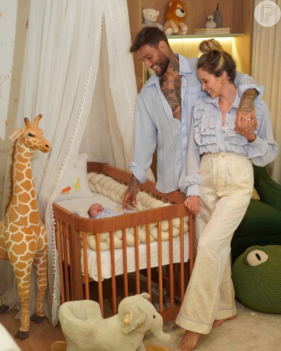 Lucas Lucco e Lorena Carvalho apostaram em decoração lúdica no quarto do primeiro filho