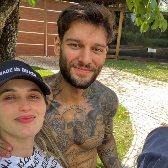 Lucas Lucco e Lorena Carvalho são pais de Luca