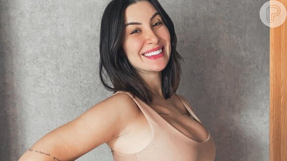 Grávida de 6 meses, Bianca Andrade exibe ultrassom e web aponta semelhança: 'Cara do papai'