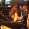 Ronaldo e a namorada, Paula Morais, curtem noite trocando beijos nas ruas do Leblon, no Rio