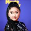 Lana Condor apostou no rabo de cabelo alinhado no MTV Movie & TV Awards