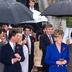 Princesa Diana havia usado uma produção monocromática azul na mesma cidade, há 29 anos