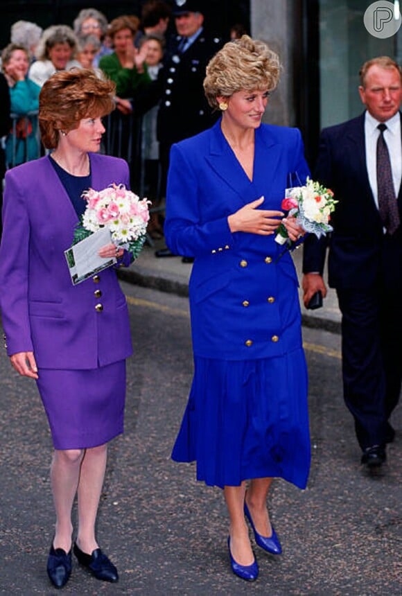 Inspiração de Kate Middleton em Princesa Diana ficou evidente em look