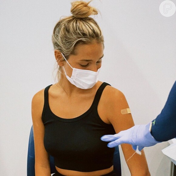 Sasha tomou a vacina contra Covid-19 em Nova York