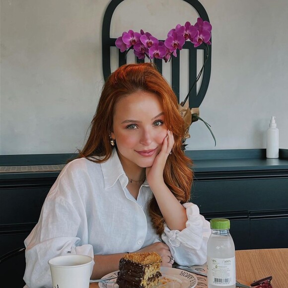 Larissa Manoela está morando no Rio de Janeiro desde que foi contratada pela TV Globo