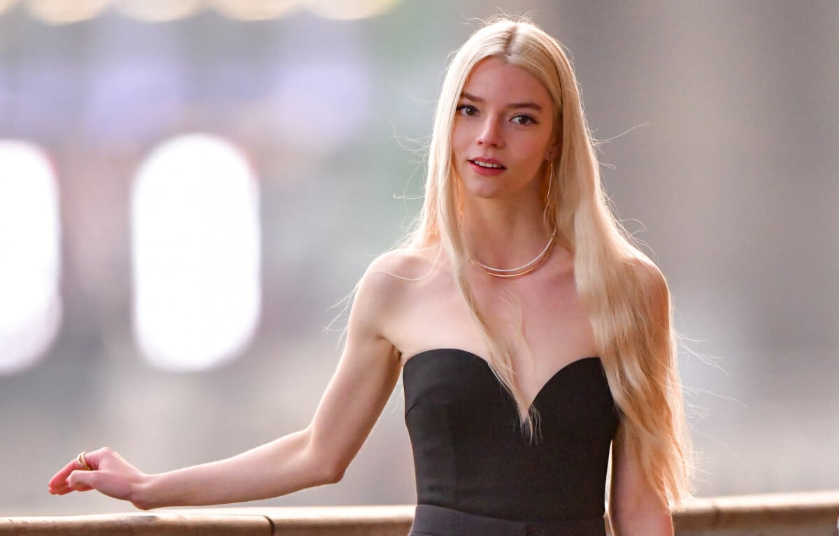 Casamento quase secreto? Com vestido de noiva curto, Anya Taylor-Joy é  flagrada por paparazzi ao se casar na Itália. Foto!: Fotos - Purepeople