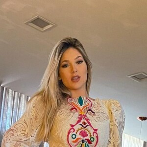 Look curto de Virgínia Fonseca valorizou as pernas da youtuber