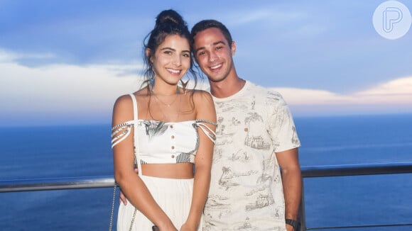 Rayssa Bratillieri e André Luiz Frambach anunciaram fim do namoro em suas redes sociais: 'Voltamos a ser apenas grandes e bons amigos'