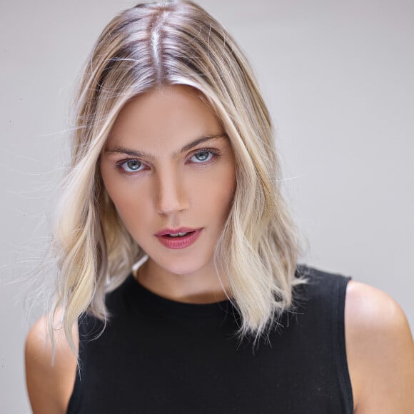 Pâmela Tomé ficou animada com o cabelo platinado: 'Nova mulher'