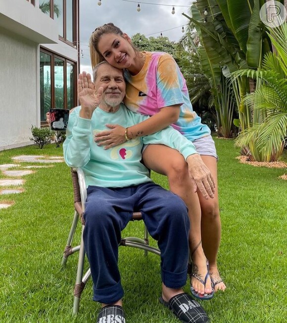Pai de Virgínia Fonseca, Mario Serrão está internado com pneumonia mas apresenta quadro estável