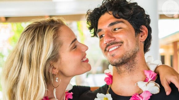 Yasmin Brunet e Gabriel Medina se casaram no Havaí em 2020