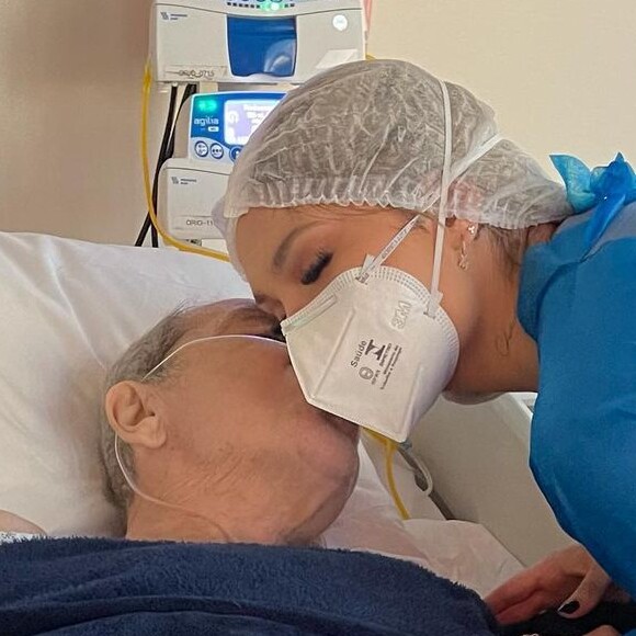Virgínia Fonseca está reformando o quarto do pai enquanto ele está no hospital