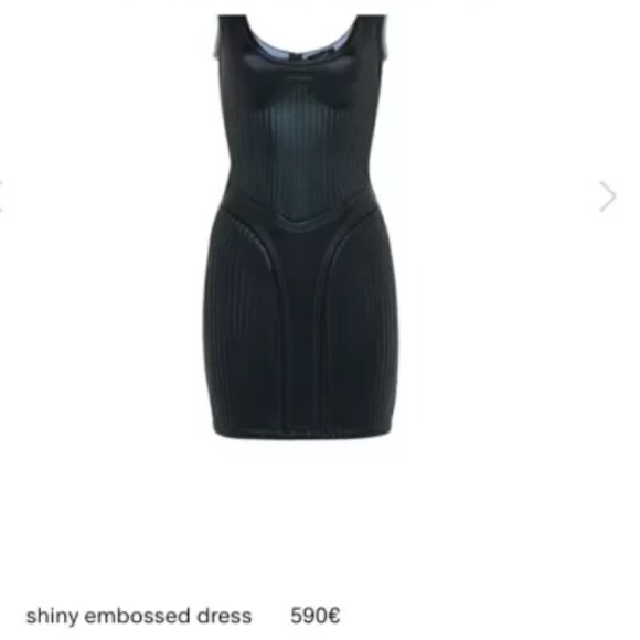 Vestido usado por Luísa Sonza é vendido por 590 euros, cerca de R$ 3.735 na cotação atual
 