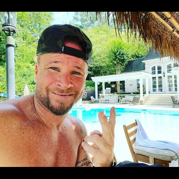 Brian Littrell ficou conhecido nos anos 1990 por causa da boyband Backstreet Boys