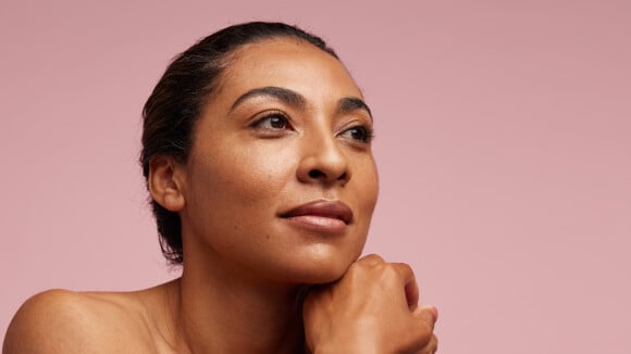 Beleza madura: como tratar e prevenir 6 sinais de envelhecimento na pele do rosto