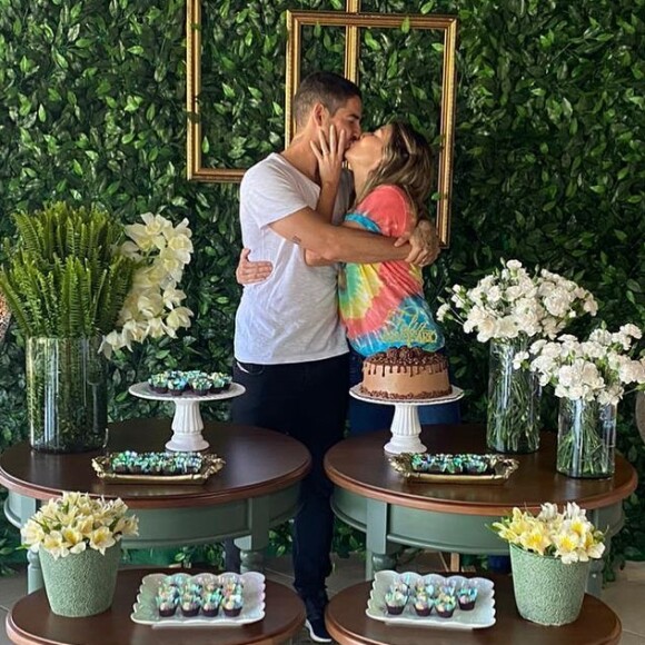 Rebeca Abravanel e Alexandre Pato oficializaram a união deles em 2019