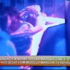 Bruna Marquezine é flagrada beijando o modelo Marlon Teixeira. O clique foi mostrado no TV Fama, nesta segunda-feira, 24 de novembro de 2014