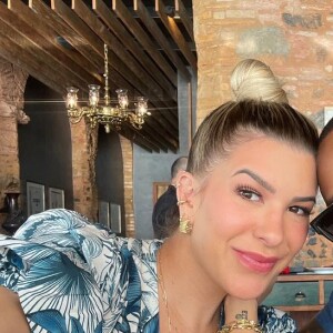 Léo Santana afirmou que a menina é 'a cara do pai'