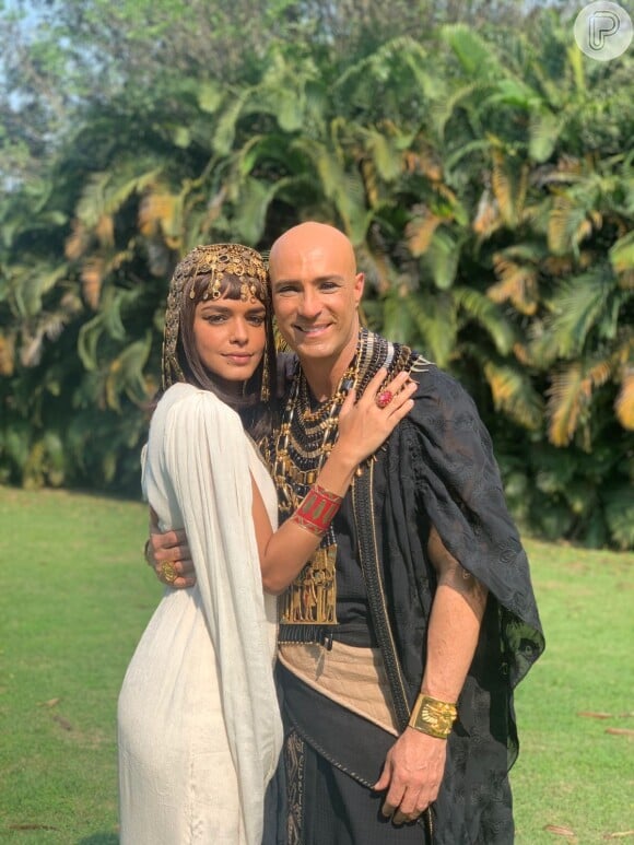 Na novela 'Gênesis', Kizi Vaz vive Kamesha, uma das mulheres de Sheshi (Fernando Pavão): 'É o grande amor do faraó'
