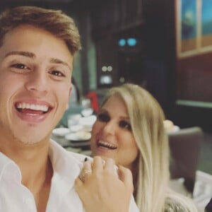 Filho de Susana Werner, Cauet é jogador de futebol