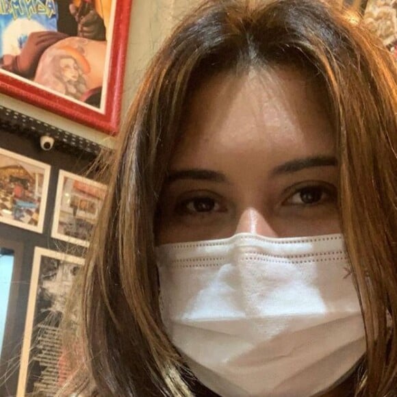 Fátima Bernardes posta selfie da filha em seu Instagram e confunde web: 'E aí, o que acharam do cabelo novo?'