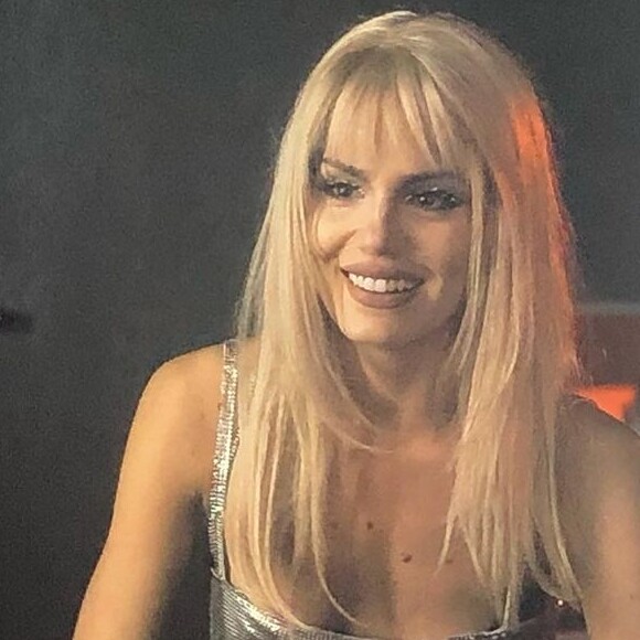 Camila Queiroz postou fotos do visual de Angel na sequência 'Verdades Secretas 2'