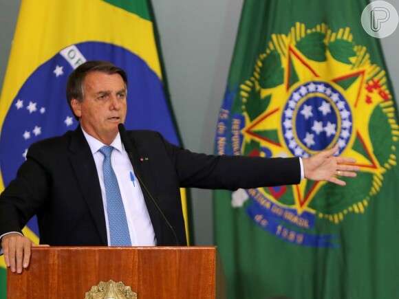 Jair Bolsonaro responde afirmação de Xuxa após cantora pedir unfollow de apoiadores: 'Seria uma satisfação apontar fatos omitidos'