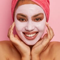 Quais são as melhores máscaras faciais para a rotina de cuidados com a pele? Veja essas dicas!