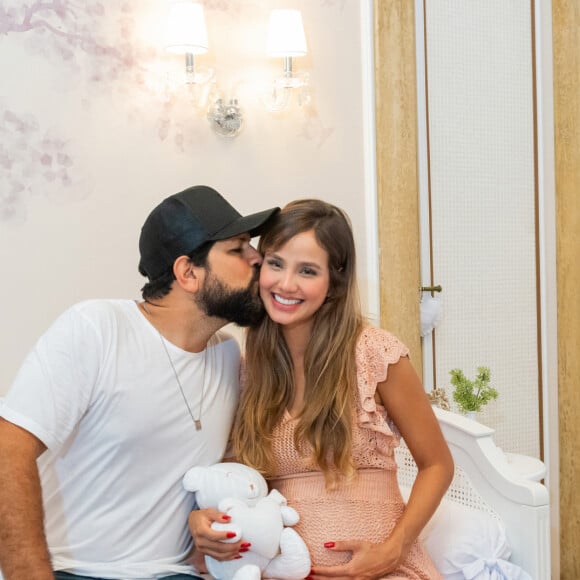Biah Rodrigues e Sorocaba definem espera por Fernanda: 'Mundo cor de rosa'