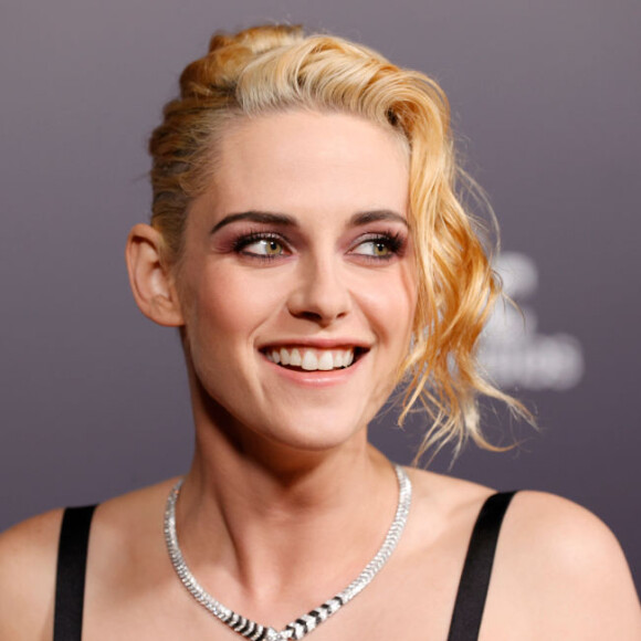 Beleza de Kristen Stewart, de 31 anos, chamou atenção na internet