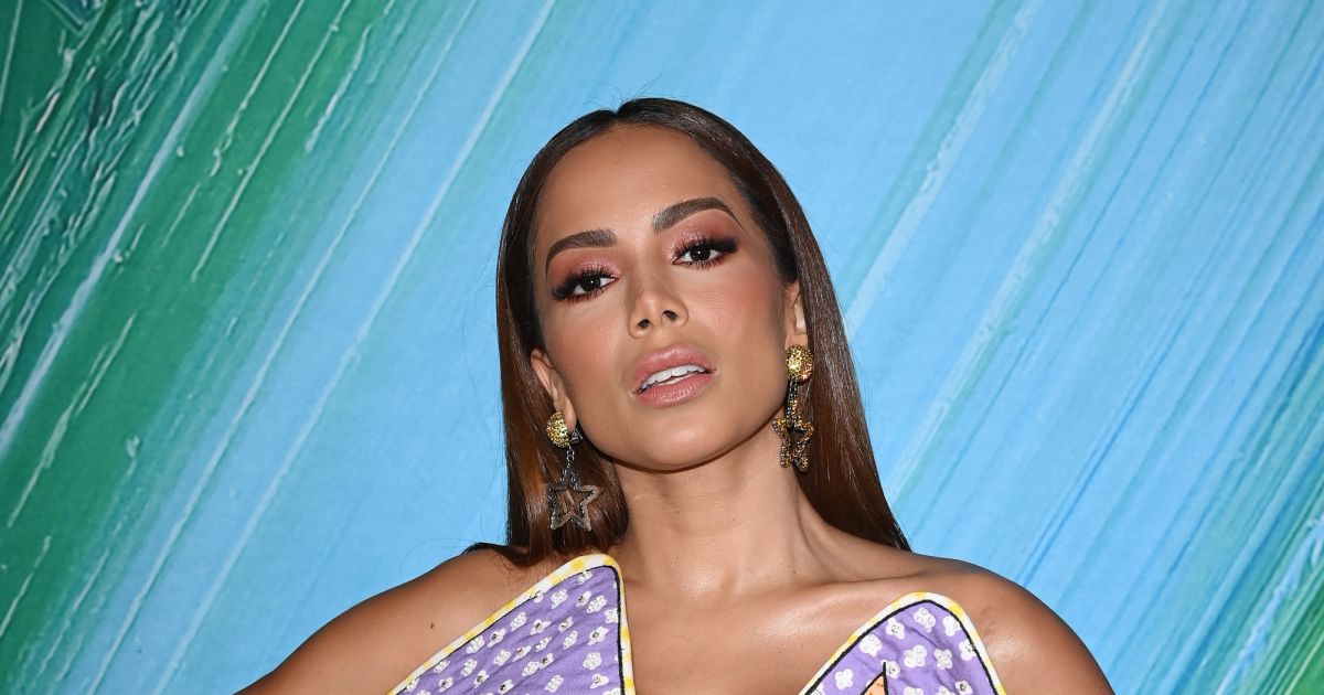 Anitta compareceu ao amfAR Gala Los Angeles 2021 - Purepeople