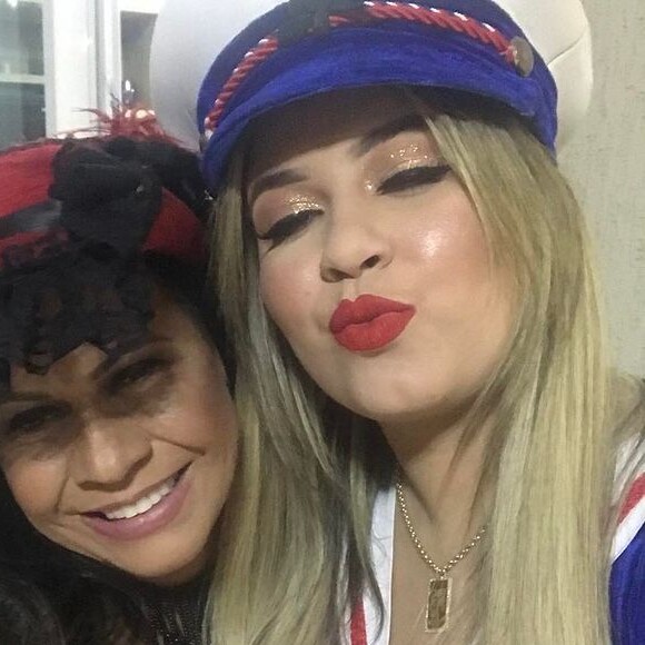 Maraisa exalta parceria de Marília Mendonça com a mãe: 'Foi uma filha maravilhosa, muito generosa, que devolvia para as pessoas sempre o triplo do que recebia'