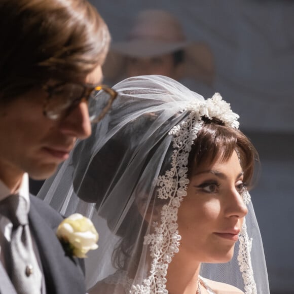 Em 'Casa Gucci', o casamento de Maurizio Gucci e Patrizia Reggiani foi retratado com riqueza de detalhes ao da vida real