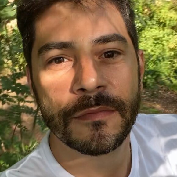 Evaristo Costa segue afastado da televisão e curte período sabático 