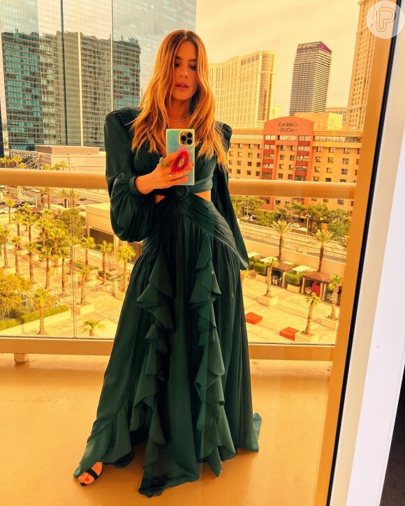 Vestido verde de Carolina Dieckmann no Grammy Latino