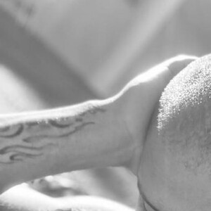 Diogo Nogueira ignorou Paolla Oliveira e elogiou a namorada: 'Moça bonita'