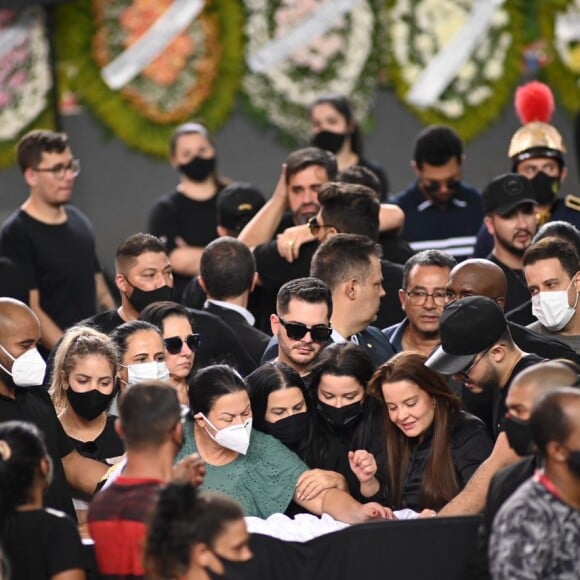 O velório de Marília Mendonça aconteceu no Ginásio Goiânia Arena